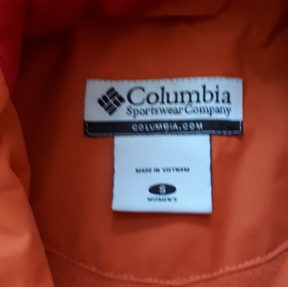 2/$35 Columbia fall coat - Picture 3 of 3